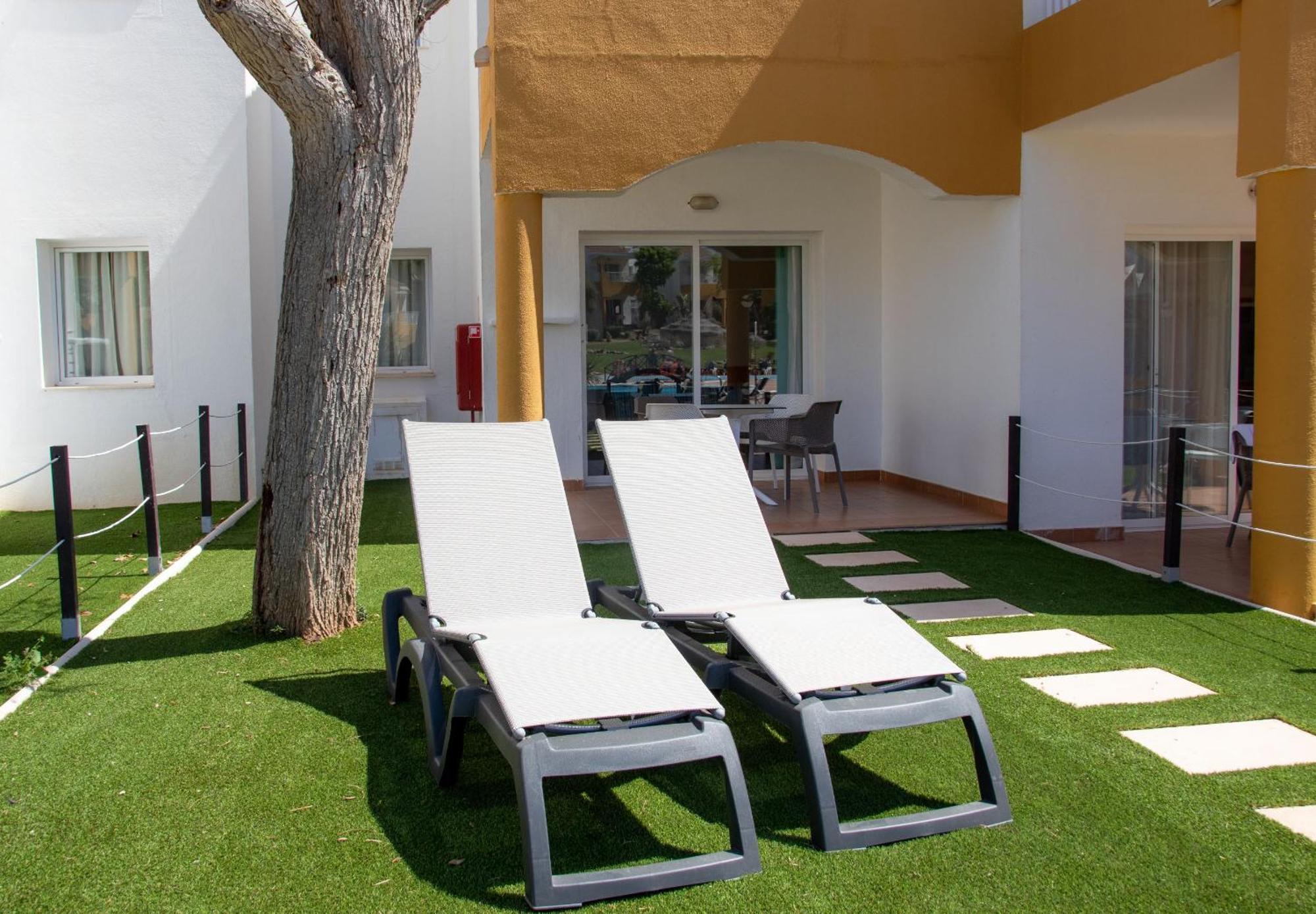 Comitas Isla Del Aire Aparthotel 4*